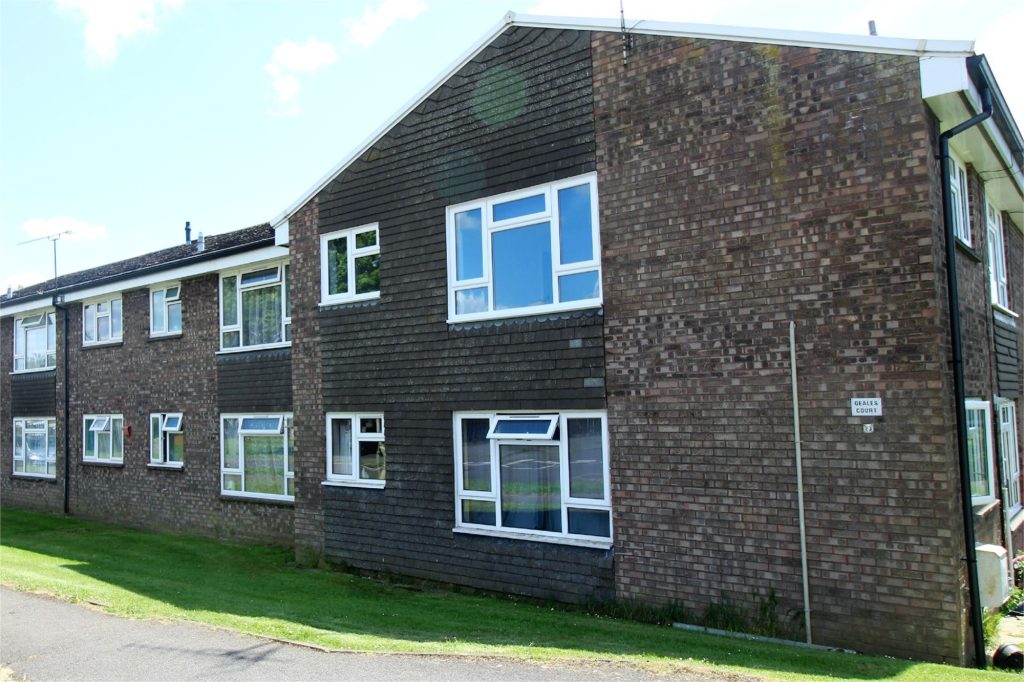 Flat 7, Geales Court, 23 Geales Crescent