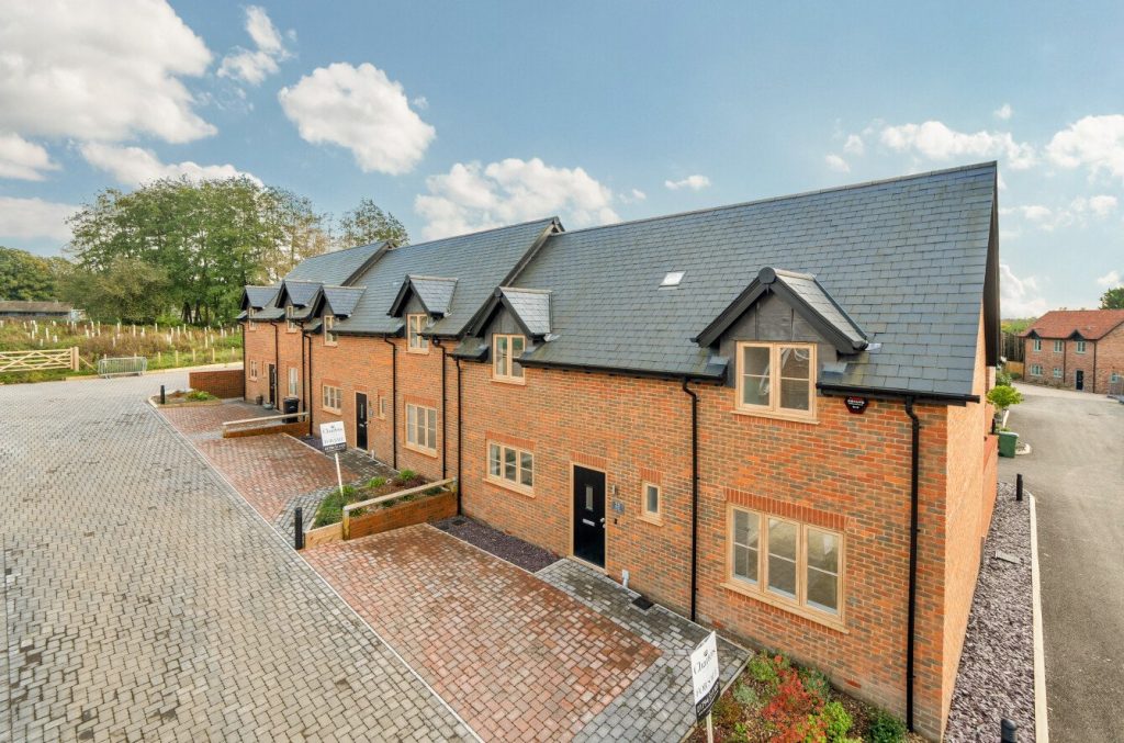 Home Farm, Embley Lane