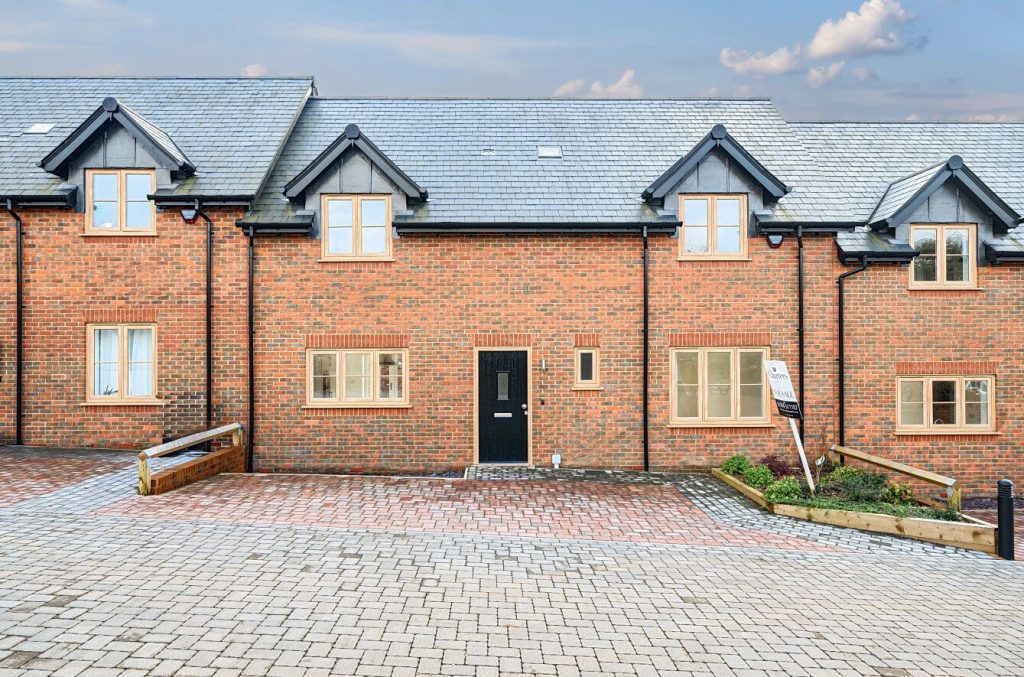 Home Farm, Embley Lane