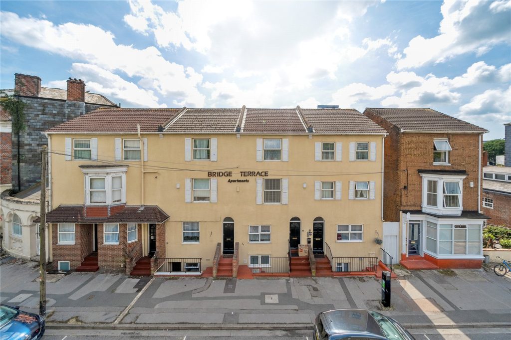 Bridge Terrace, Albert Road South