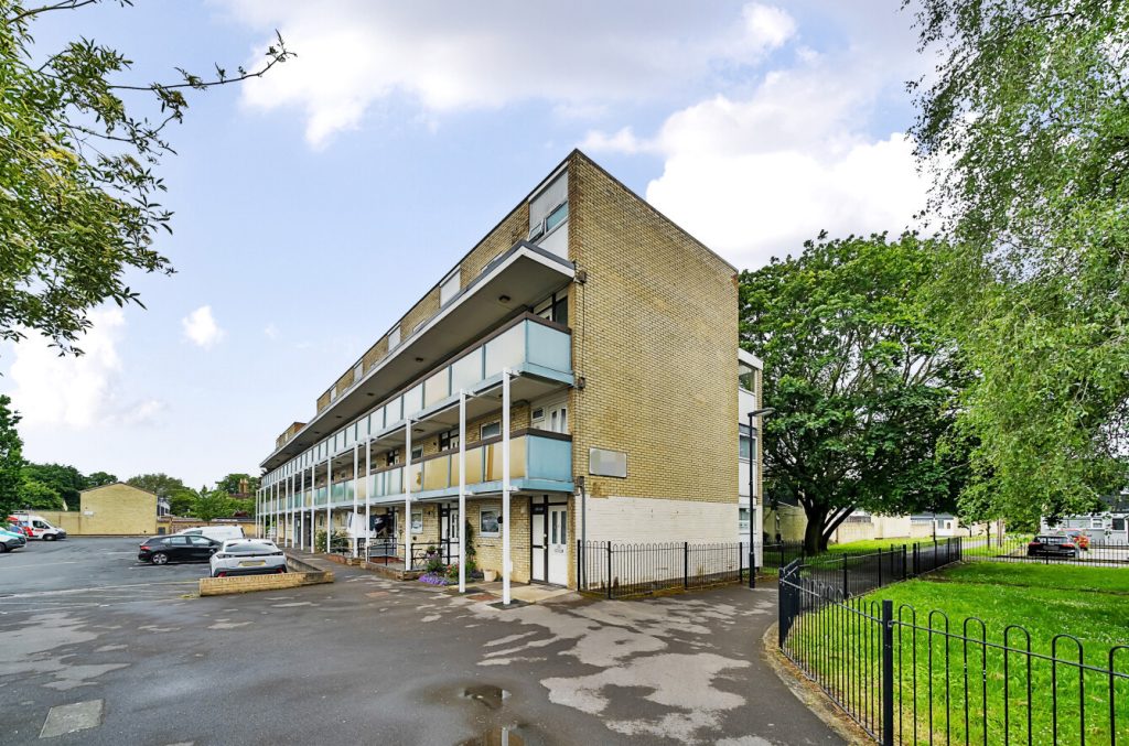 Vaudrey Close, Shirley