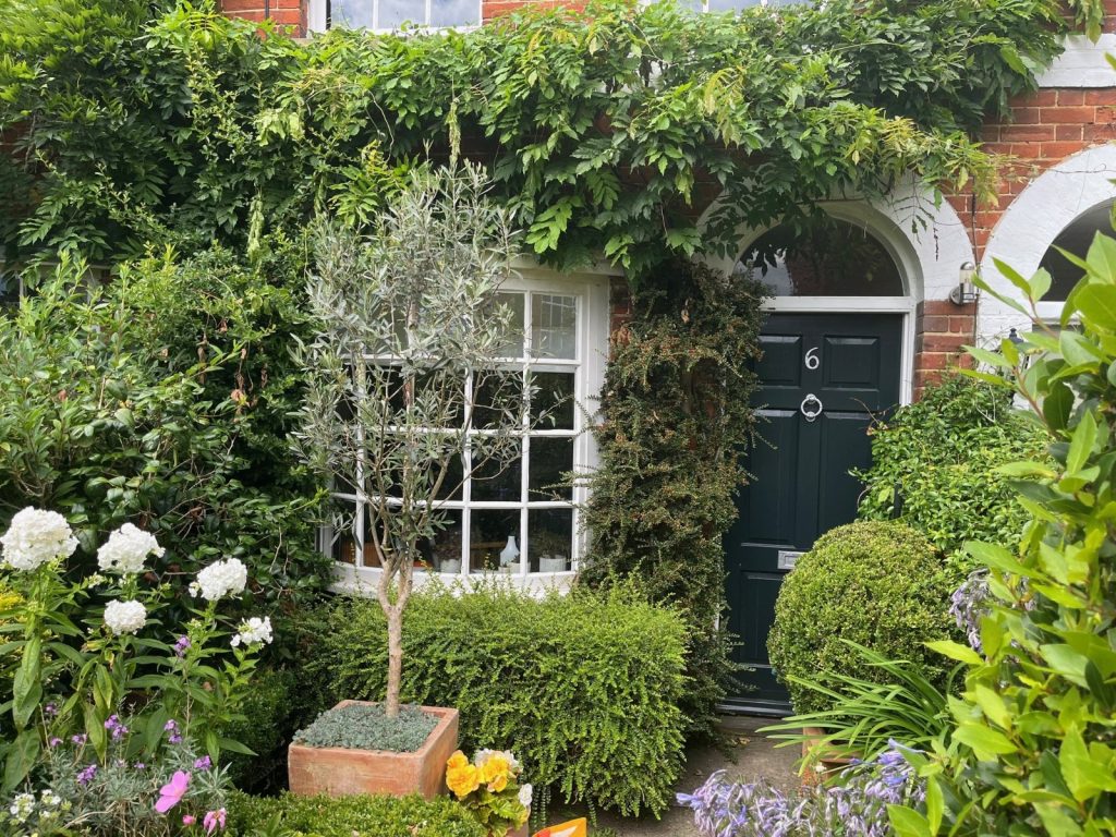 Long Garden Walk, Farnham