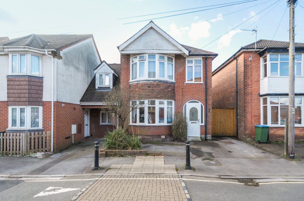 Cambridge Road, Inner Avenue